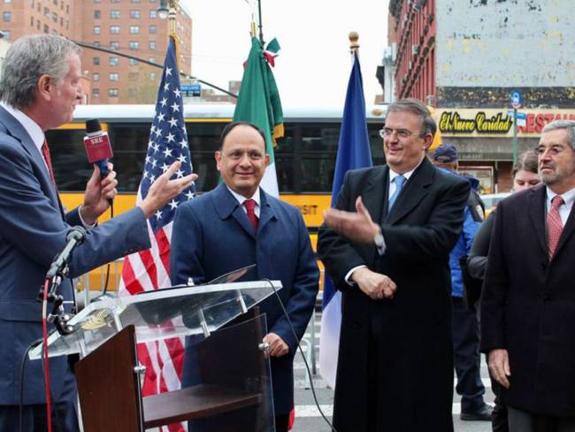 Marcelo Ebrard inaugura la calle “México-Tenochtitlan” en Manhattan