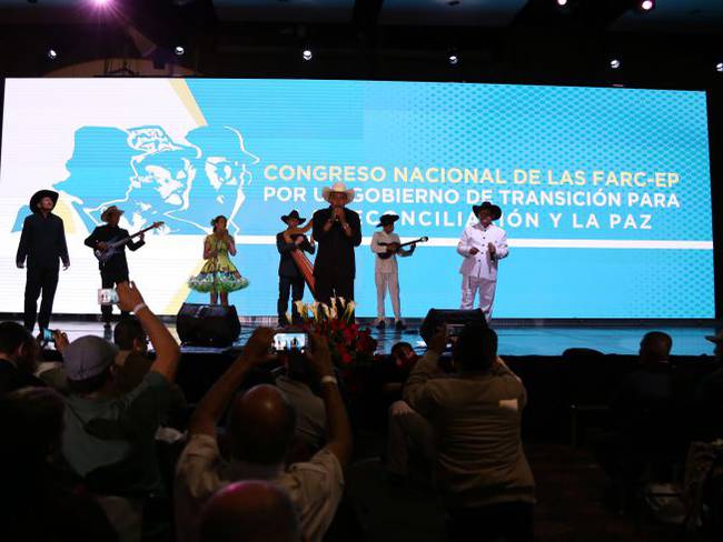 Las FARC comienzan proceso para convertirse en partido político