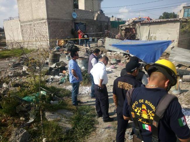 Mueren dos tras explosión de polvorín en Tultepec