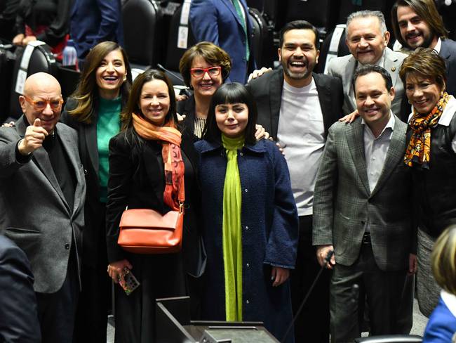 Diputados de MC apoyan 11 de las 20 reformas de AMLO