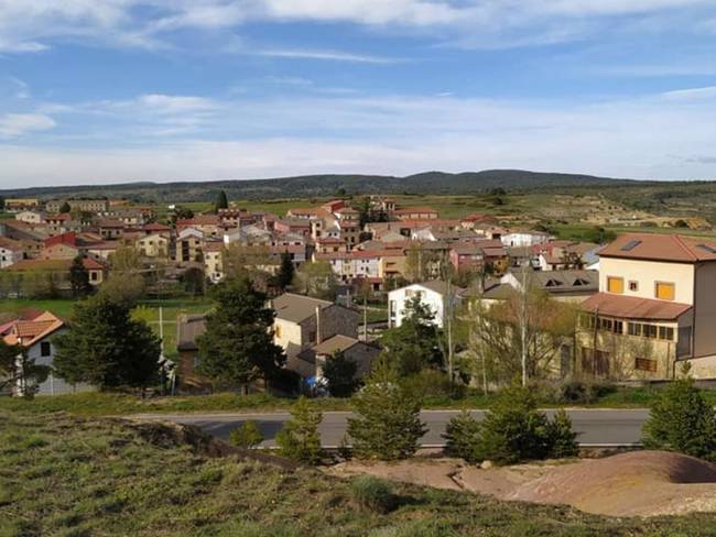 Un pueblo de España te da trabajo y casa gratis por mudarte con tu familia