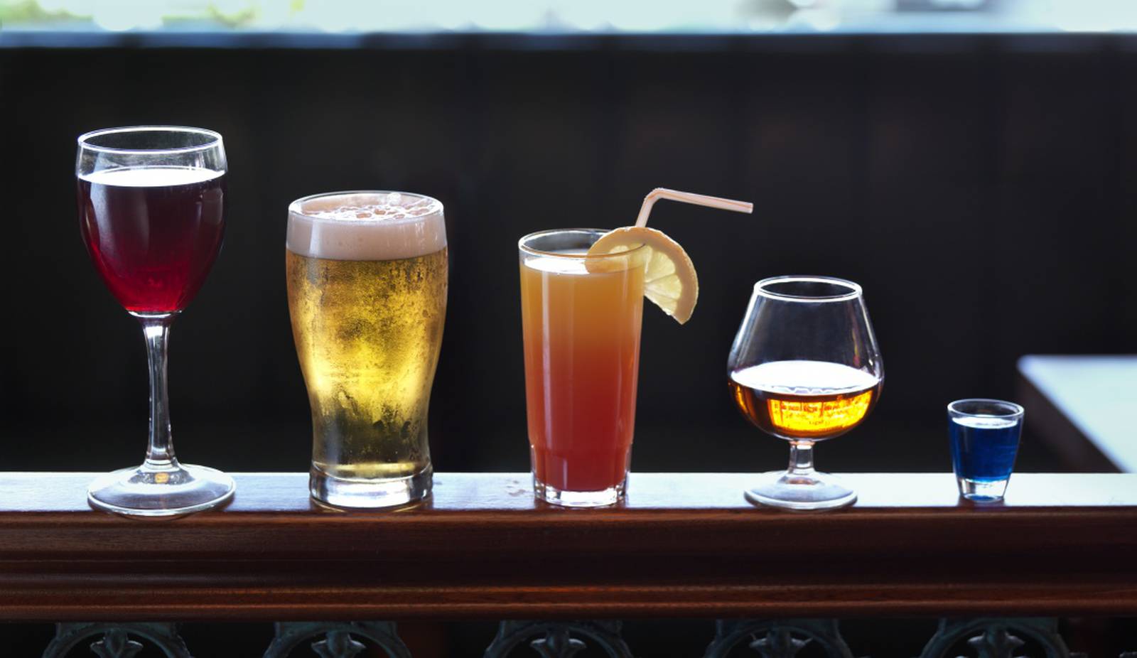 Las 10 bebidas con más alcohol del mundo