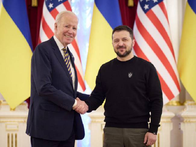 Biden realiza visita sorpresiva a Ucrania