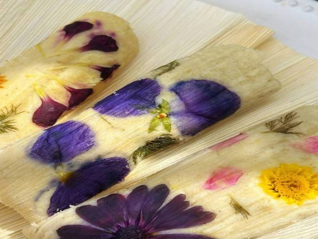 El día de la Candelaria se pone “coquette” con estos tamales de flores 