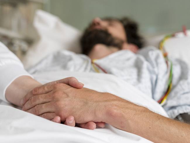 La eutanasia puede llegar a ser un gran acto de amor: Arnoldo Kraus