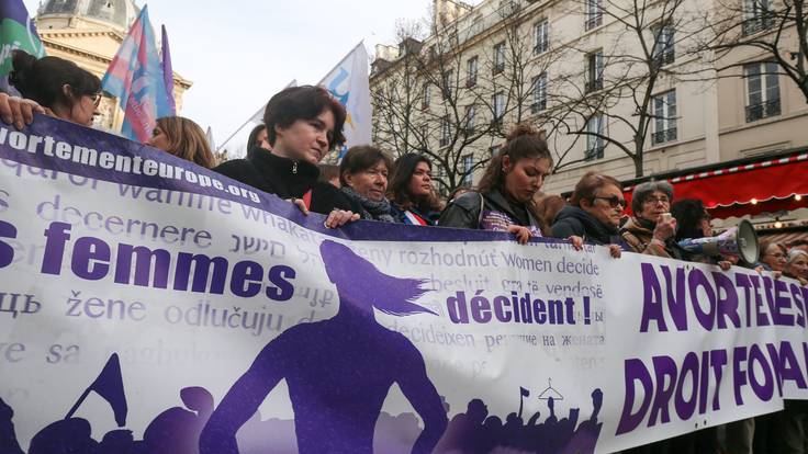 ¡Histórico! Francia blinda el derecho al aborto en su Constitución