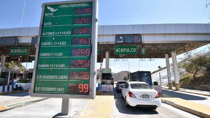 AMLO anuncia que carretera a Acapulco no aumentará su costo