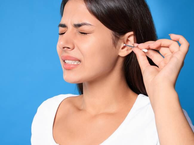 ¿Usas cotonetes? Hay otras técnicas más saludables para limpiar tus oídos