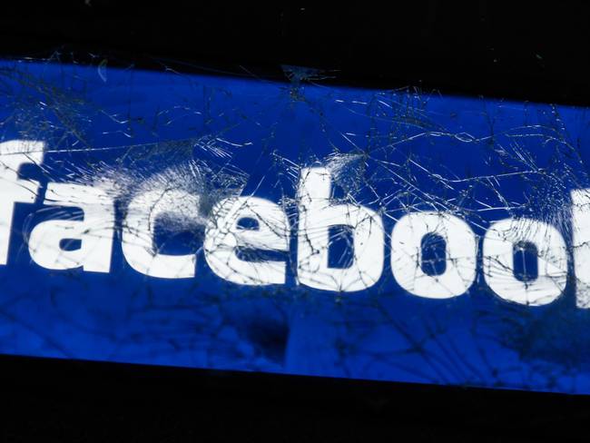 Usuarios reportan caída de Facebook y estas fueron las mejores reacciones