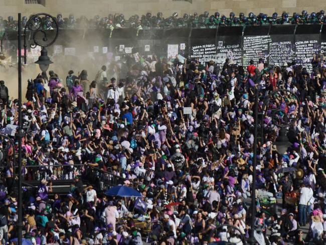Marcharon 90 mil mujeres en CDMX por el 8M: Martí Batres