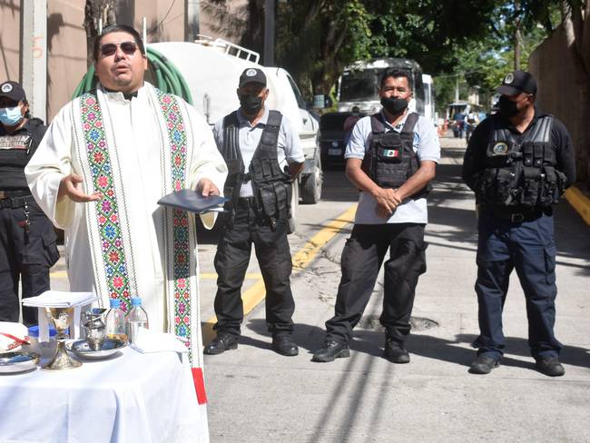 Padre Filiberto Velázquez asegura que es “normal” que crimen organizado financie campañas electorales 