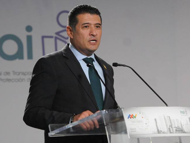 INAI verificará si el presidente incumplió con la ley de protección de datos: Adrián Alcalá