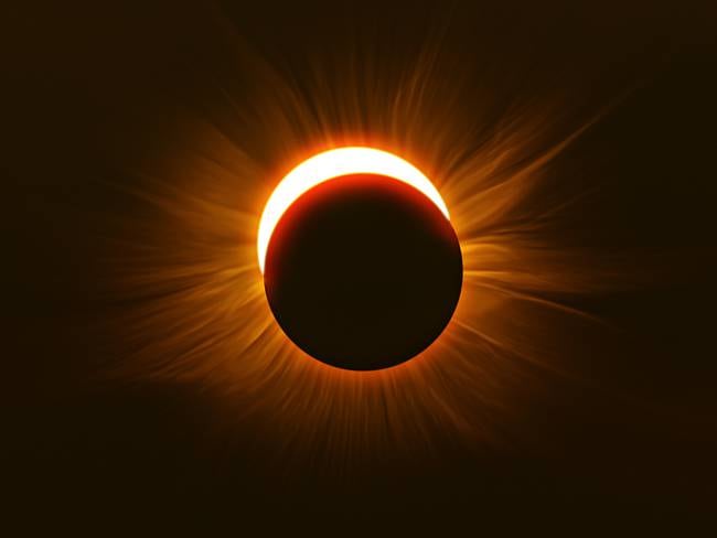 Eclipse solar 2024: Horarios en que se oscurecerá por estado y cómo observarlo de forma segura