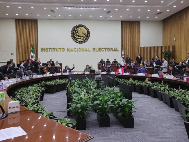 INE establece que debates presidenciales sean obligatorios para los candidatos