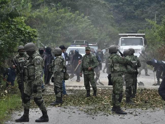 Se enfrentan militares y pobladores en Chiapas