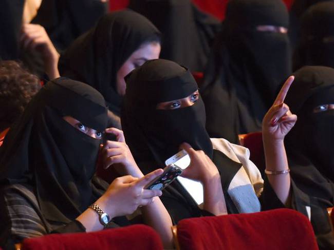 Arabia Saudita reabrirá salas de cine después de 35 años