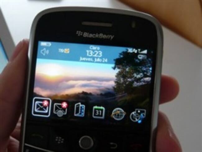 Restablecen servicio de BlackBerry en Arabia
