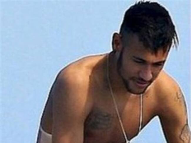 Reprimen a Neymar dentro del club y dan luz verde para poder entrenarse