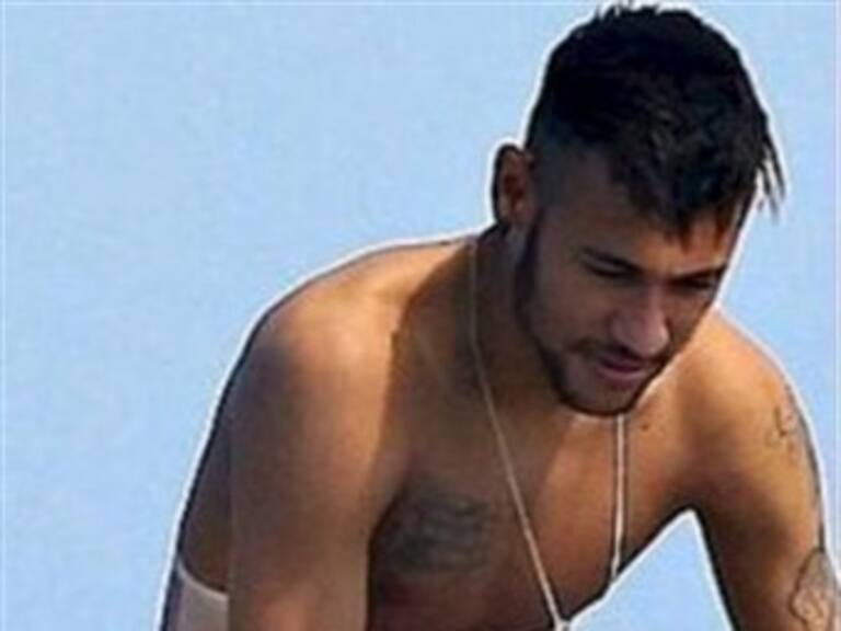 Reprimen a Neymar dentro del club y dan luz verde para poder entrenarse