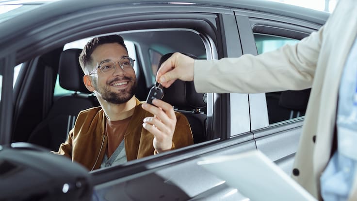 Venta vehículos crece 8.6% en abril y alcanza 118 mil unidades en México