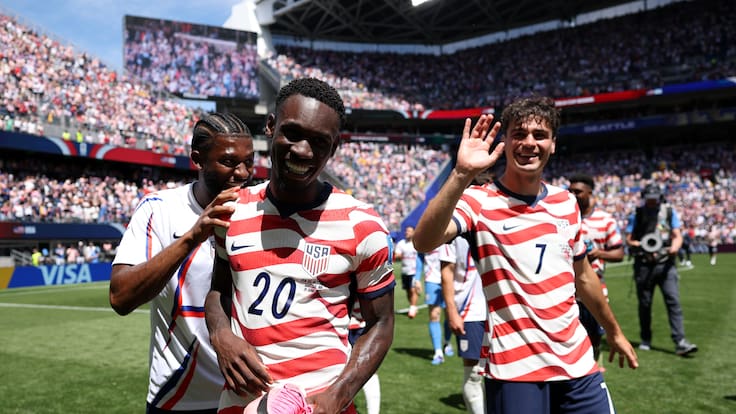 Estados Unidos vence a Australia y acaricia el liderato del Grupo D