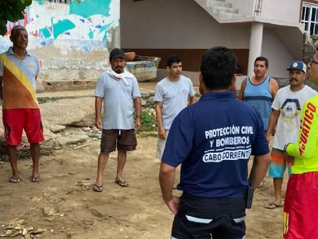 Comienzan evacuaciones preventivas por huracán Lidia en tierra en Jalisco