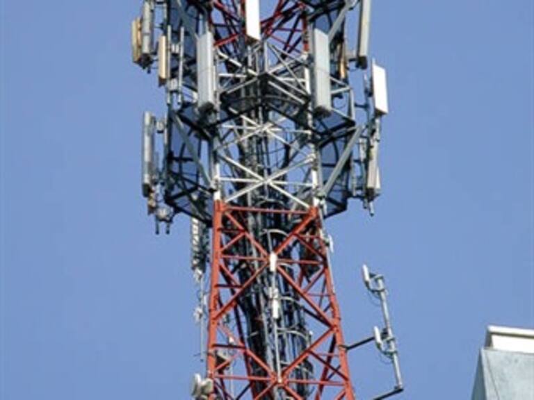 IUSACELL vuelve a frenar a Nextel