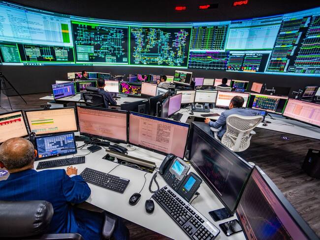 CFE y CENACE garantizan disponibilidad y confiabilidad del suministro eléctrico para todos los sectores económicos del país