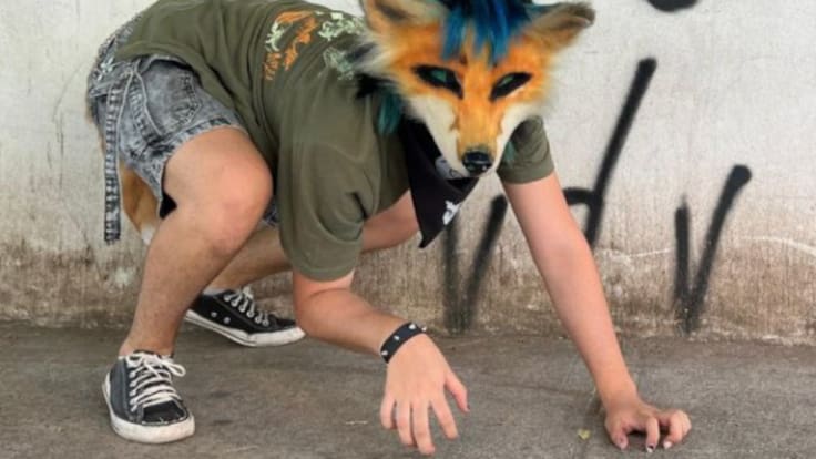 Ataque de “therian” en Argentina: Niña de 14 años es mordida por hombre que se identifica como animal