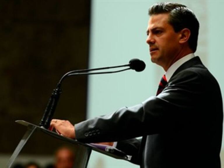 Pide EPN a Segob y a PGR dirigirse con apego a la ley