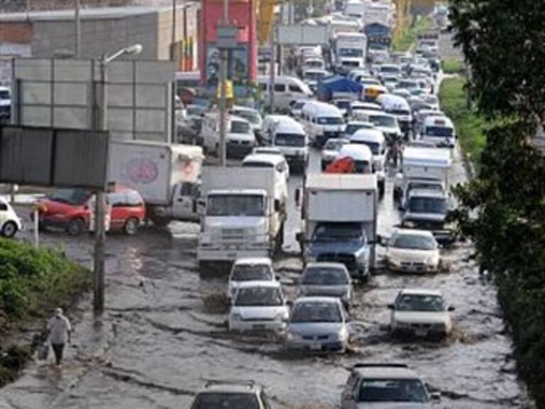 LLuvias provocan nuevo desborde del Río de Los Remedios