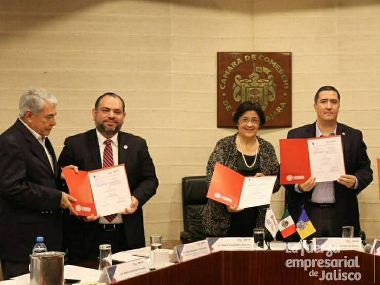 CANACO firma convenio de colaboración con la Contraloría del Estado
