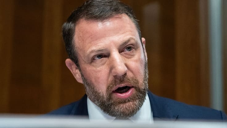 Markwayne Mullin: ¿Quién es el nuevo secretario del DHS tras el despido de Kristi Noem?