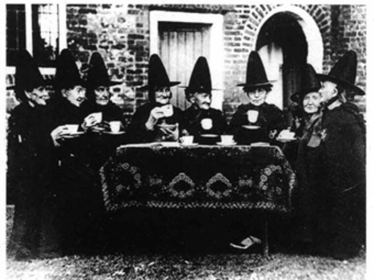 ¿Cómo nace la idea de que existen las brujas?