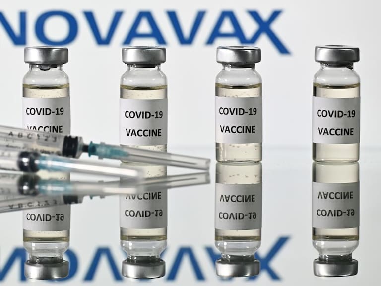 Vacuna de Novavax tiene 89% de eficacia contra COVID-19
