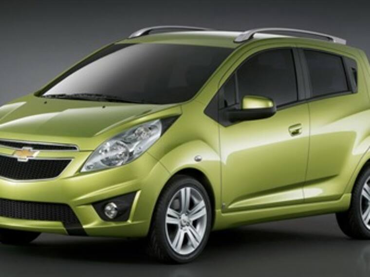 Los autos más baratos.'Automóvil' con Héctor de Losada