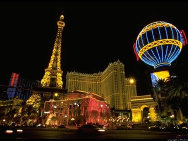 Papá Cool' en Las Vegas 'Lobby W' con Marco Guzmán y Fernanda Delgadillo