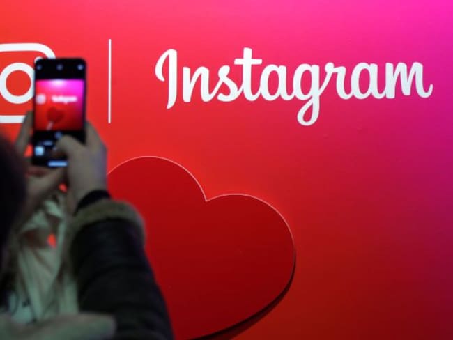 Instagram lanza emojis deslizables