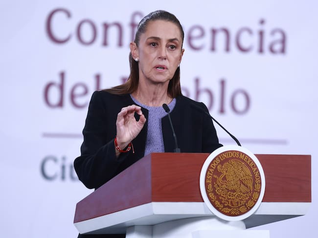 Sheinbaum responde a polémica por libros de la SEP y niega cambios tras salida de Marx Arriaga