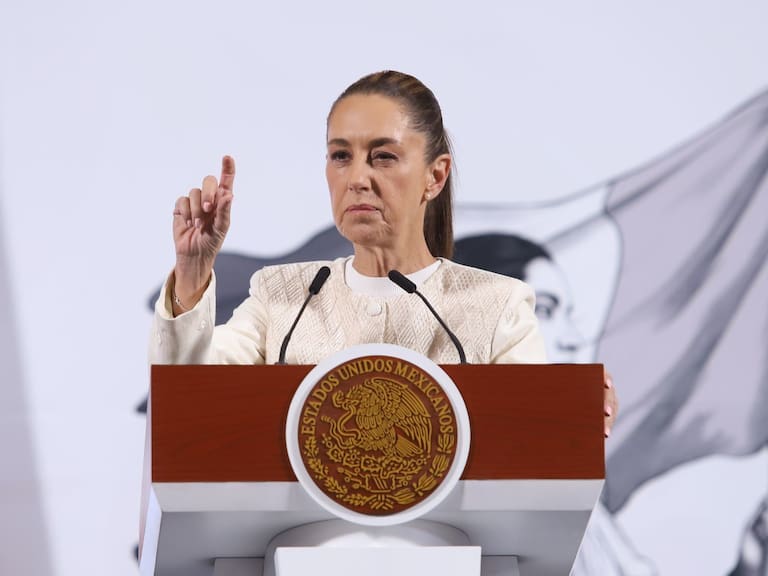 La presidenta Claudia Sheinbaum respondió a las declaraciones de Donald Trump sobre su ofrecimiento de "ayuda" contra los cárteles mexicanos.