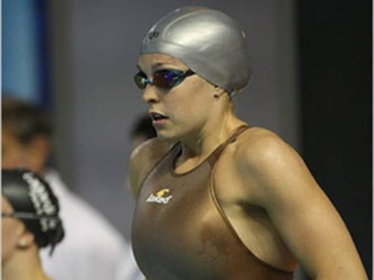 Prohíbe FINA uso de trajes de baño de de poliuretano