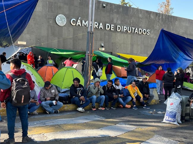 La CNTE paraliza la CDMX con protestas, bloqueos y paro de labores