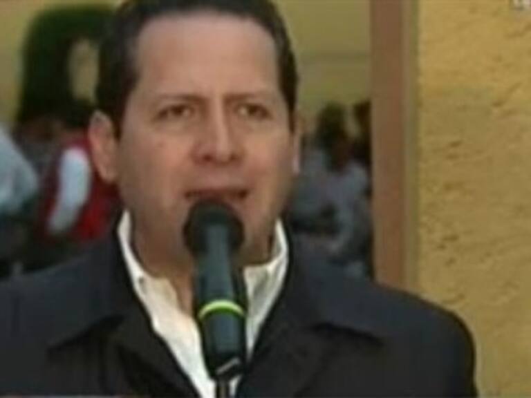 Los apoyos otorgados a afectados no tienen fines políticos: Eruviel Ávila