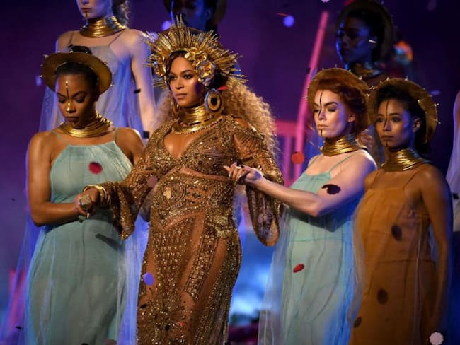 No vas a creer lo que esconde el vestido que lució Beyoncé en los Grammy 2017