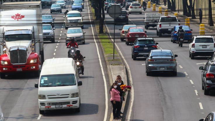 ¿Tu auto circula el 22 de octubre? Revisa las restricciones del Hoy No Circula