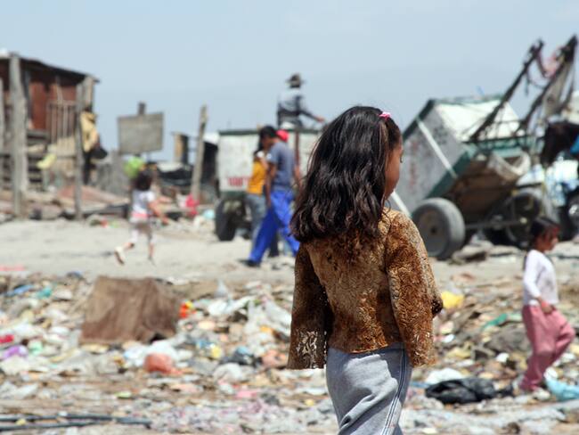 Bajó el índice de pobreza en México, preocupa el aumento de la carencia de la Seguridad Social según datos del INEGI