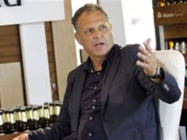 'La gente sabe que no regalo nada ni a mi padre': Caparrós