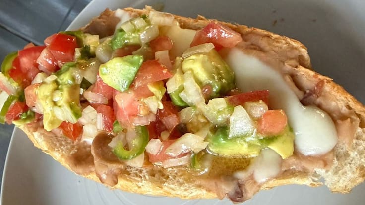 Molletes mexicanos fáciles: receta original para desayuno económico y delicioso