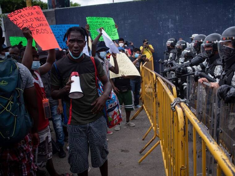 Haitianos están colapsando la frontera sur: Andrés Ramírez Silva