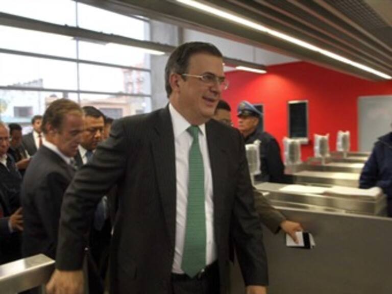 Realiza Ebrard último recorrido en Línea 12